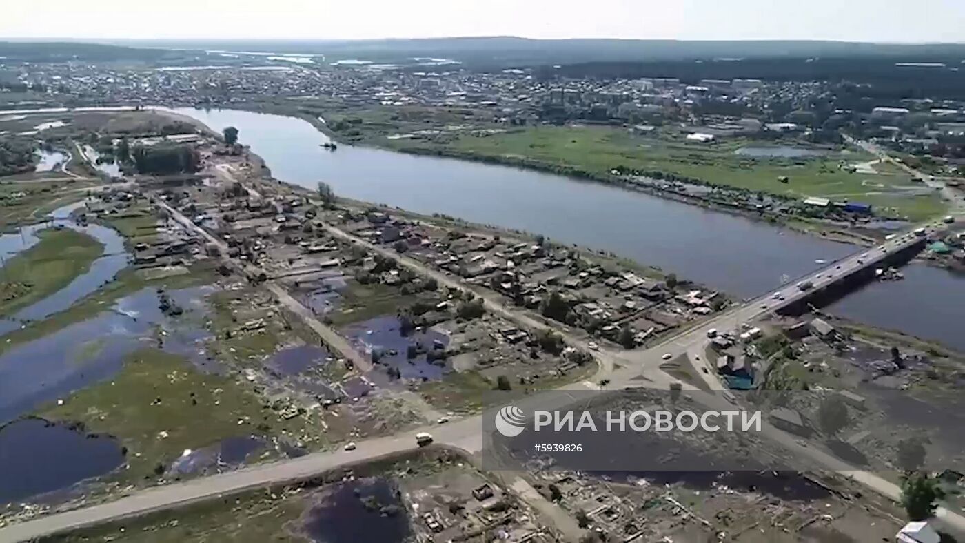 Работа спасателей МЧС в городе Тулун Иркутской области