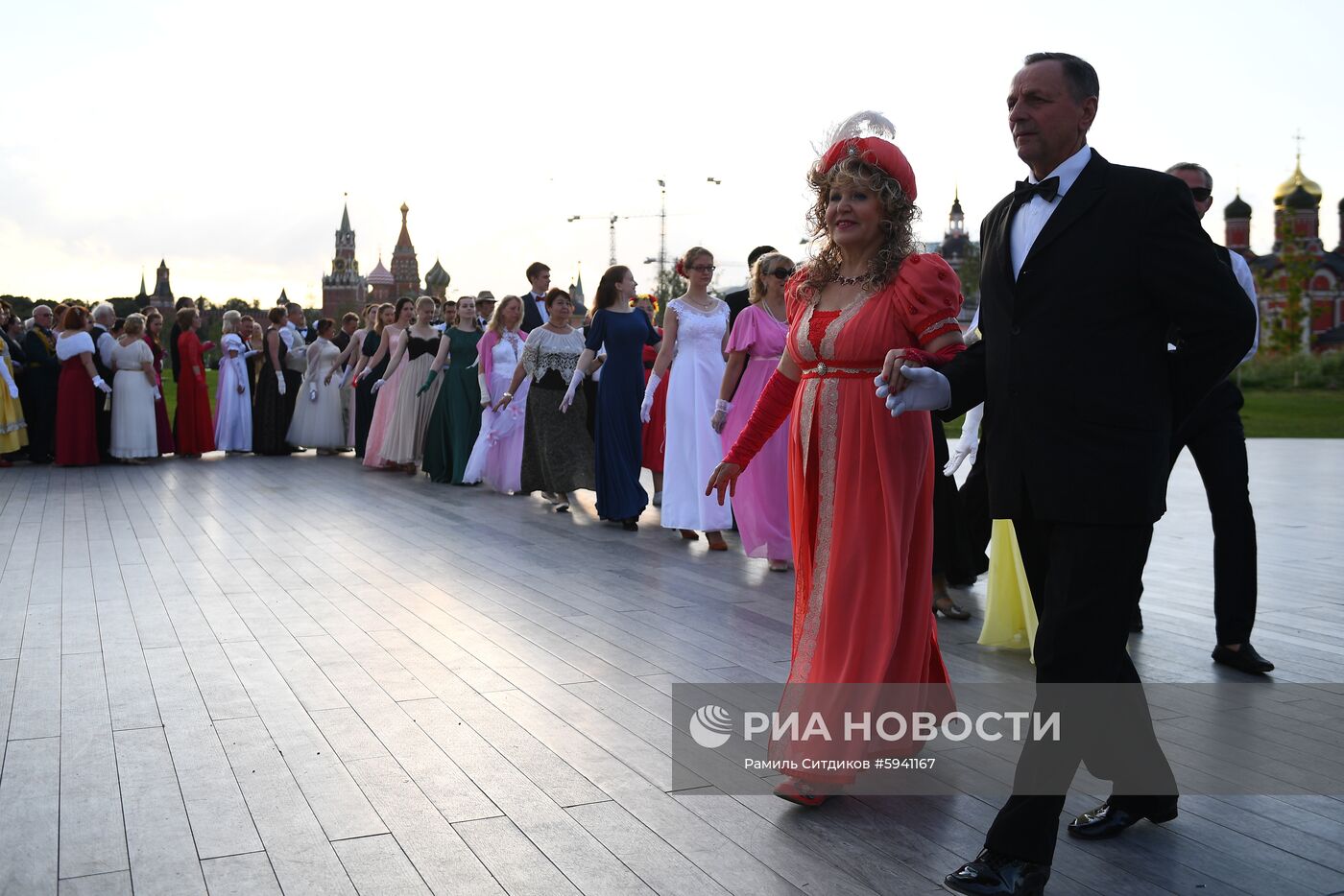 Бал в честь Дня семьи, любви и верности