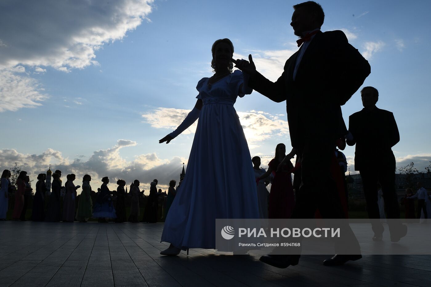 Бал в честь Дня семьи, любви и верности