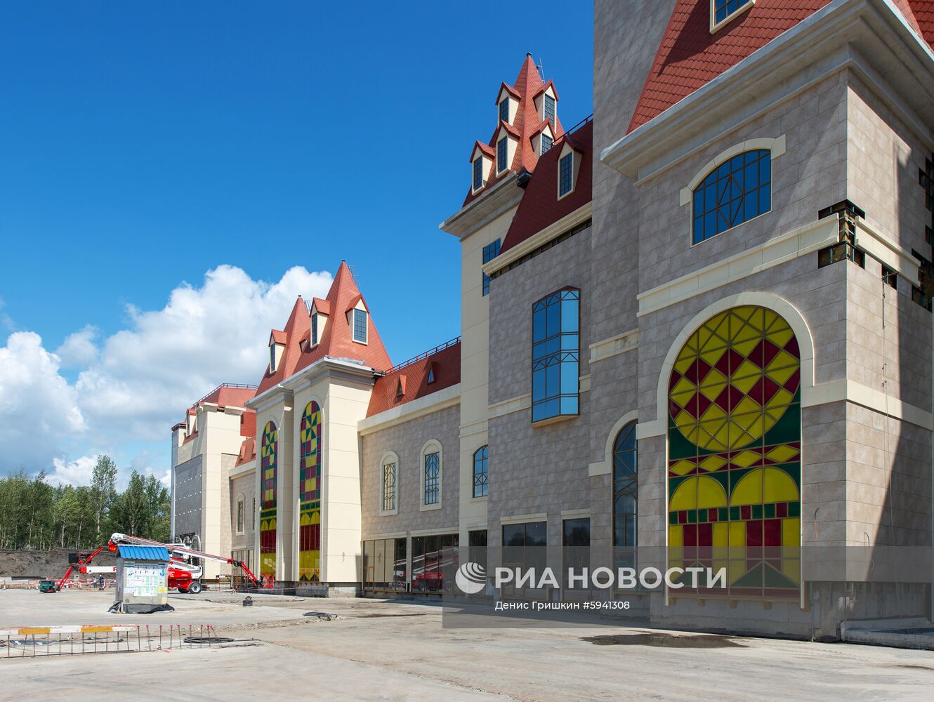 Строительство парка развлечений "Остров мечты" в Москве