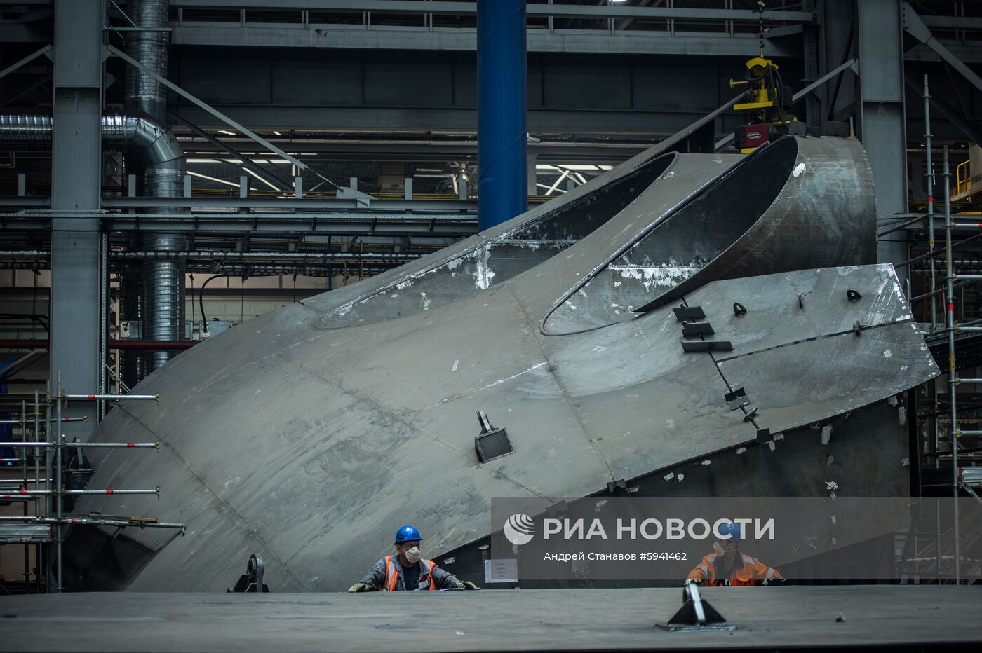 Судостроительный комплекс "Звезда"