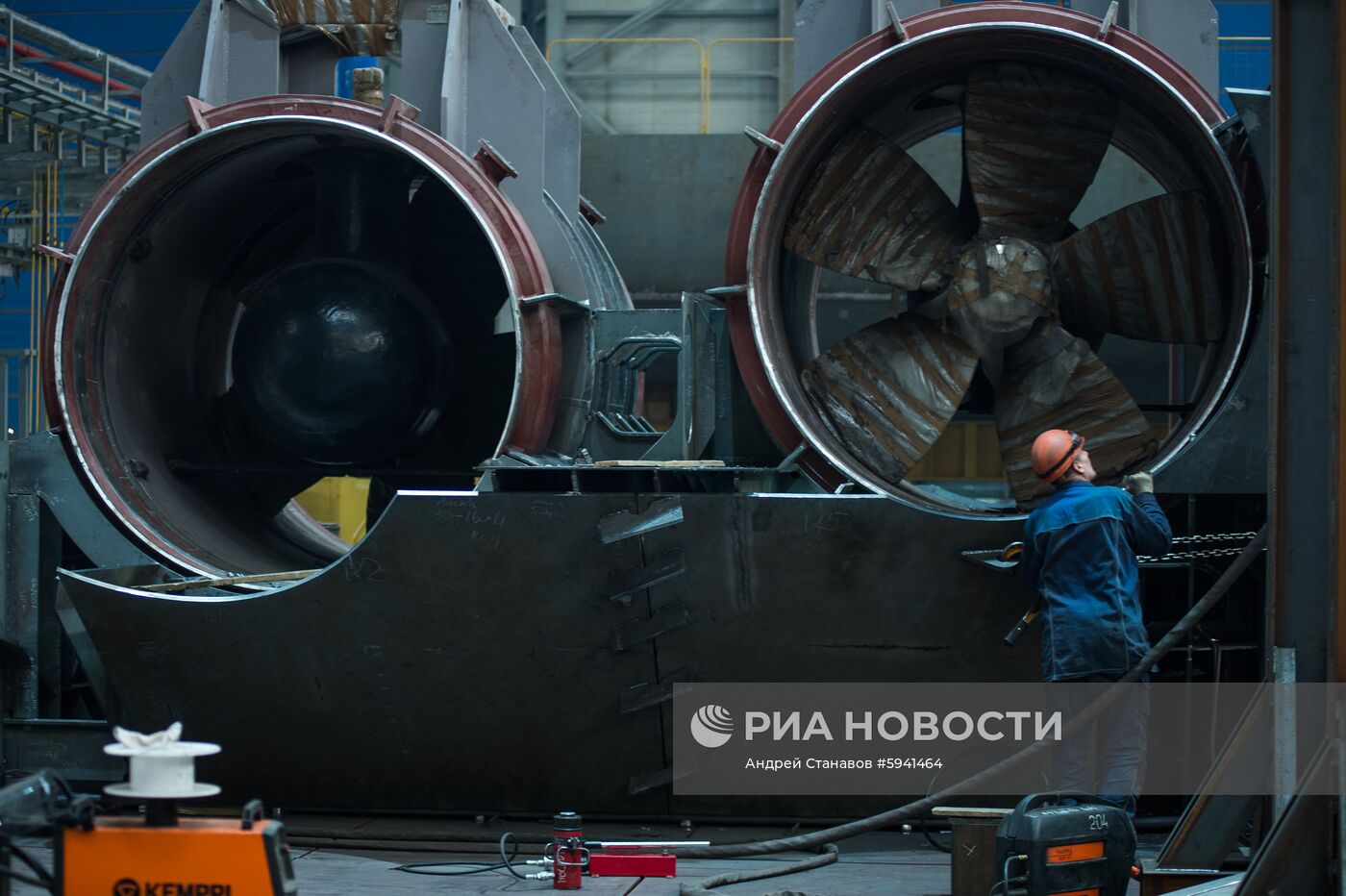 Судостроительный комплекс "Звезда"