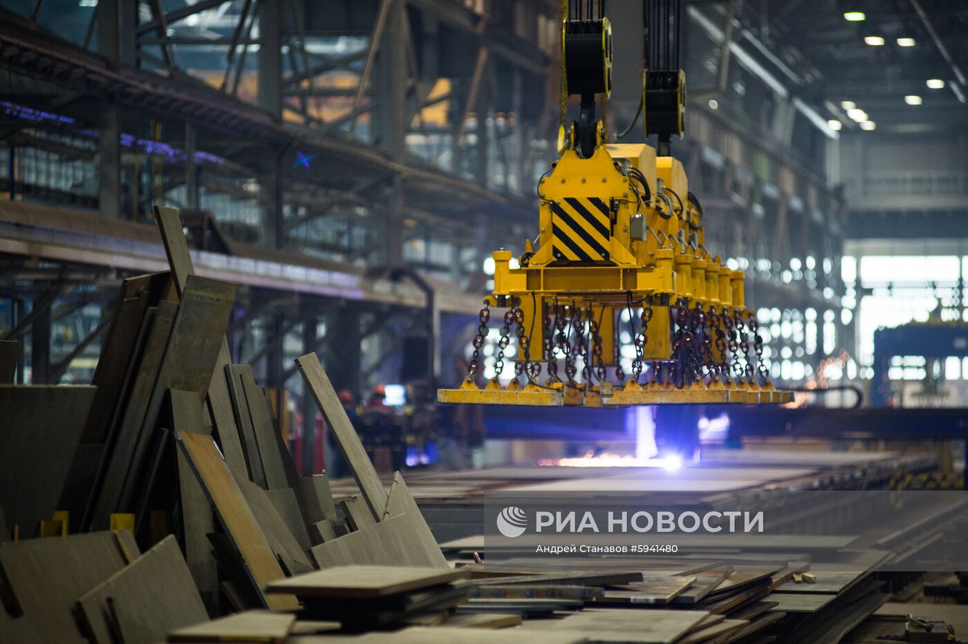 Судостроительный комплекс "Звезда"