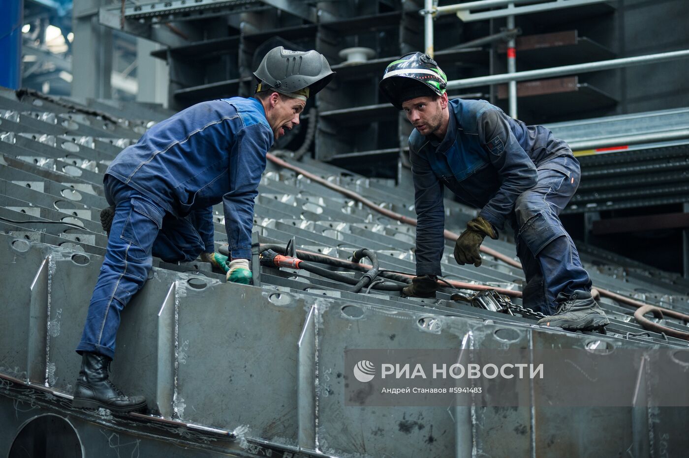 Судостроительный комплекс "Звезда"