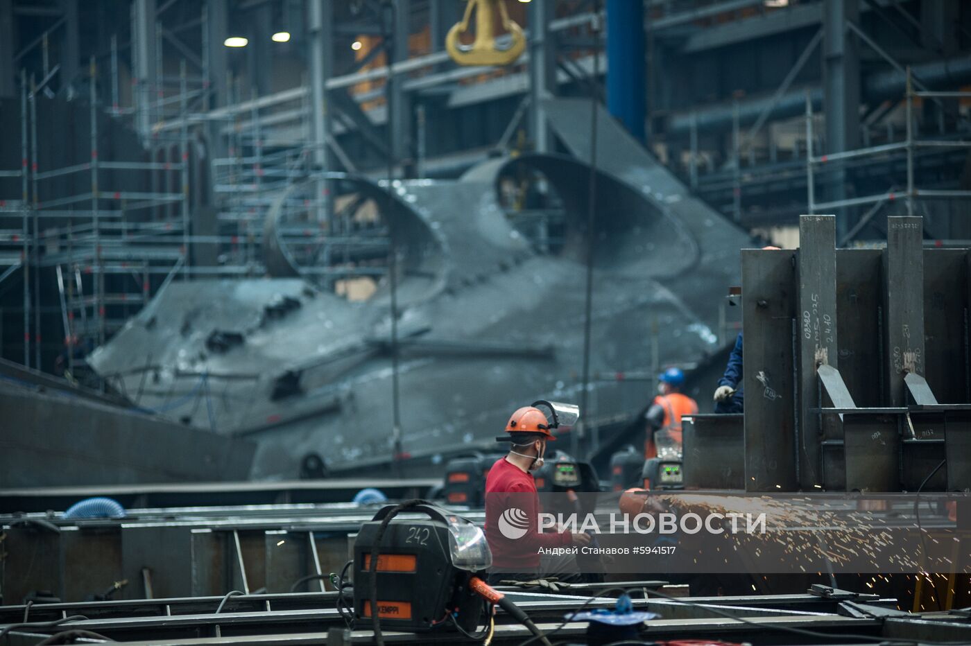 Судостроительный комплекс "Звезда"