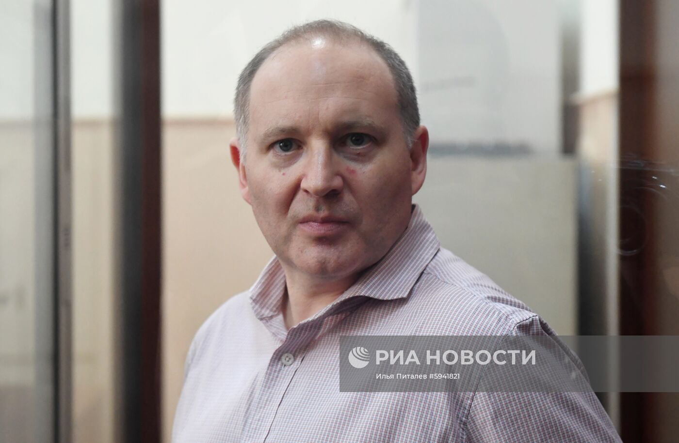 Рассмотрение ходатайства следствия о продлении ареста Ф. Дельпалю