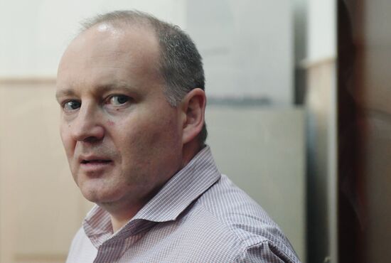 Рассмотрение ходатайства следствия о продлении ареста Ф. Дельпалю