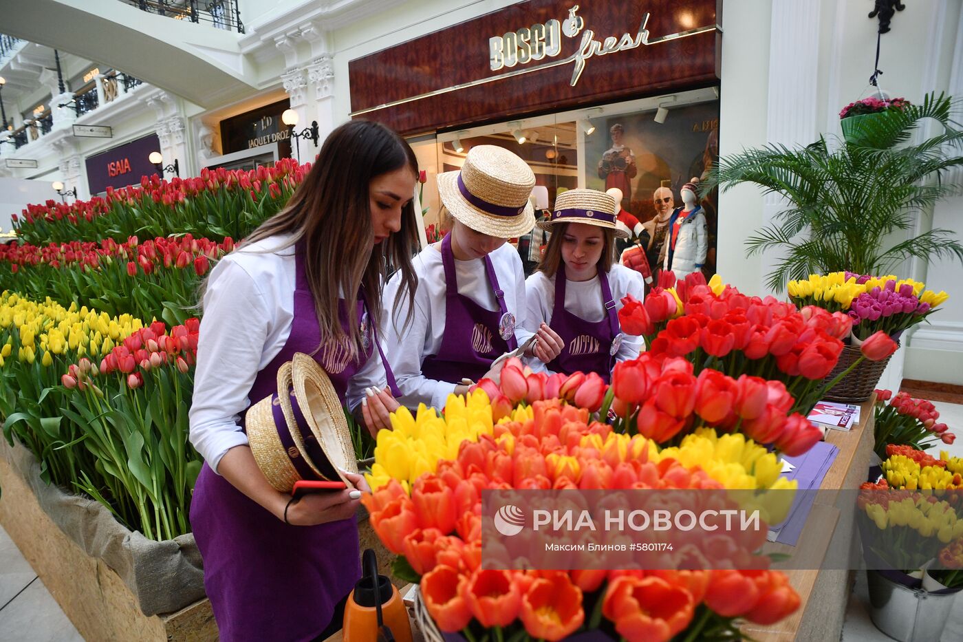 8 марта в москве