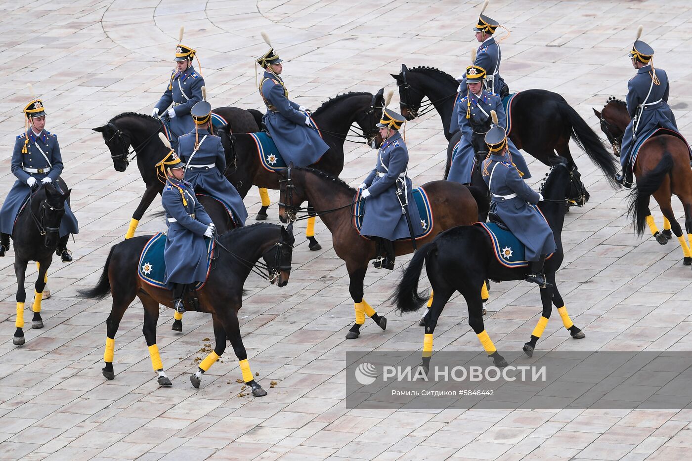 Президентский полк конный караул