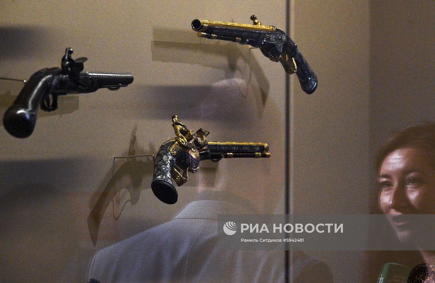 Выставка «Хранители времени. Реставрация в Музеях Московского Кремля»