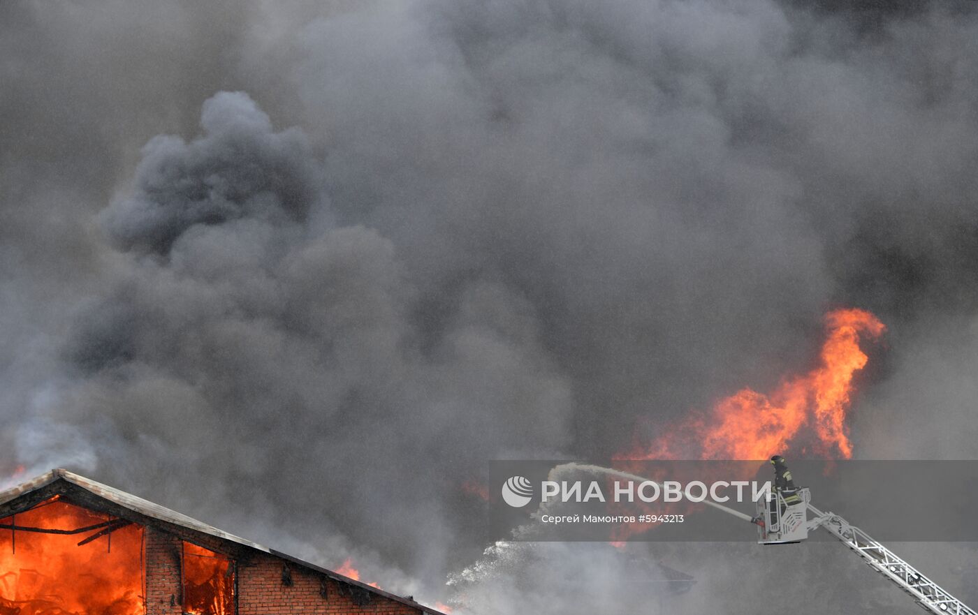Пожар на территории Северной ТЭЦ в Мытищах