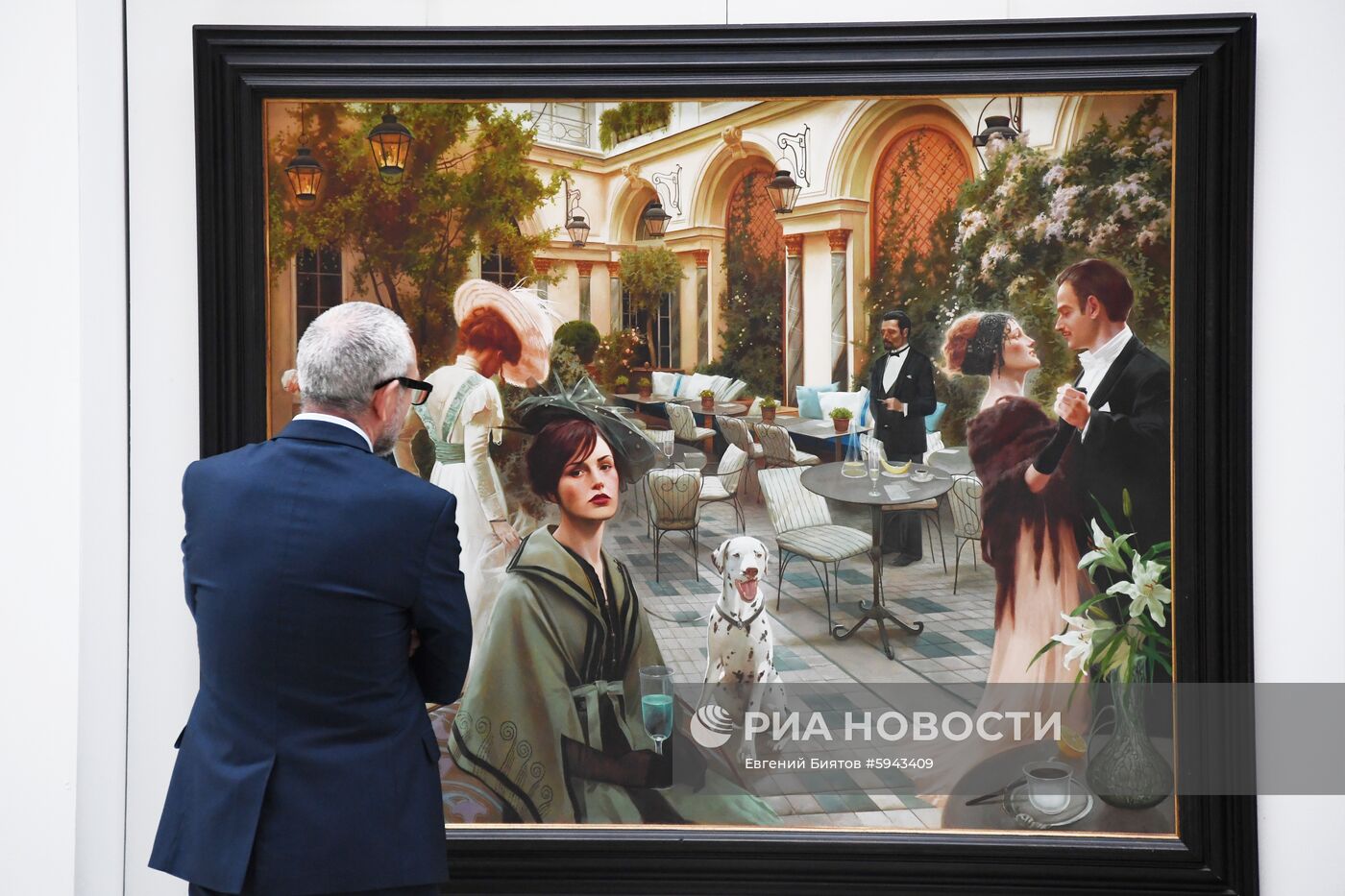 Московская художественная ярмарка в Гостином дворе