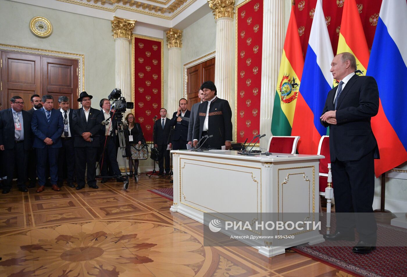 11 июля 2019. Президент РФ Владимир Путин и президент Боливии Эво Моралес на совместной пресс-конференции по итогам российско-боливийских переговоров. Место: Россия, Москва. Автор: Алексей Дружинин/РИА Новости. Президент РФ В. Путин встретился с президентом Боливии Э. Моралесом