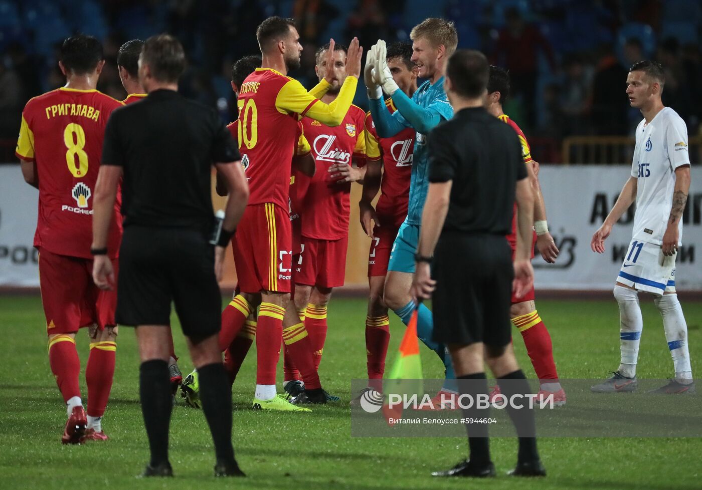 Футбол. РПЛ. Матч "Арсенал" - "Динамо"