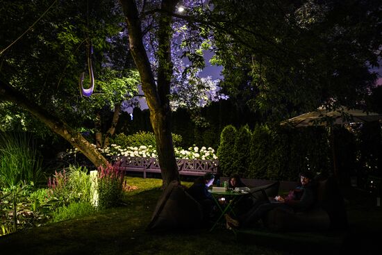 Gardens Night Light в рамках Moscow Flower Show 