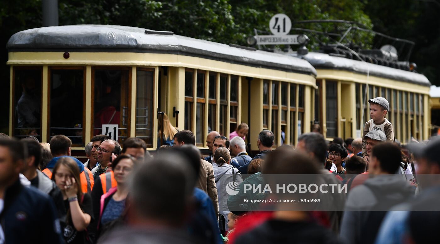 Парад трамваев в Москве