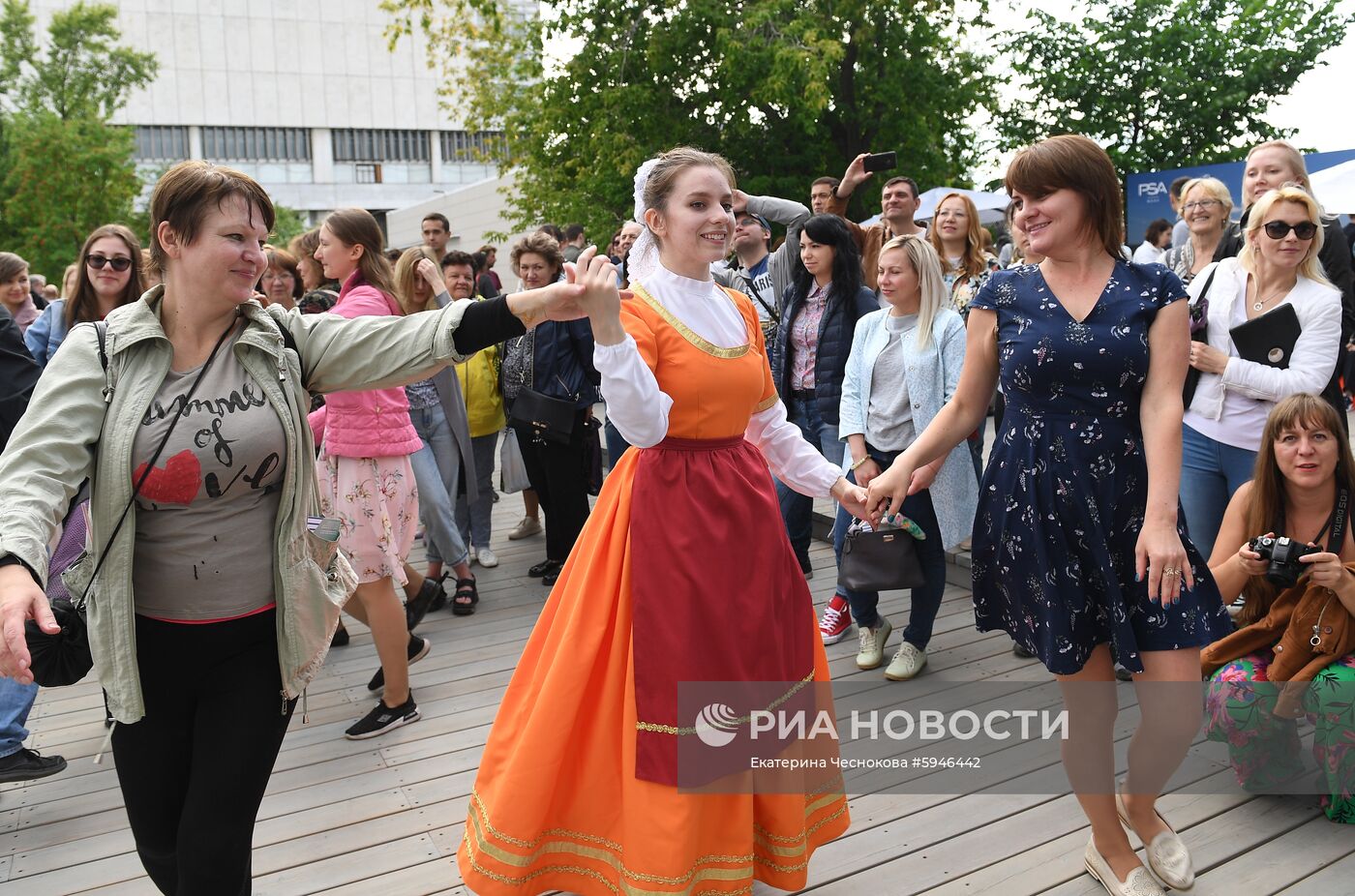 Фестиваль "День Франции" в парке "Музеон"