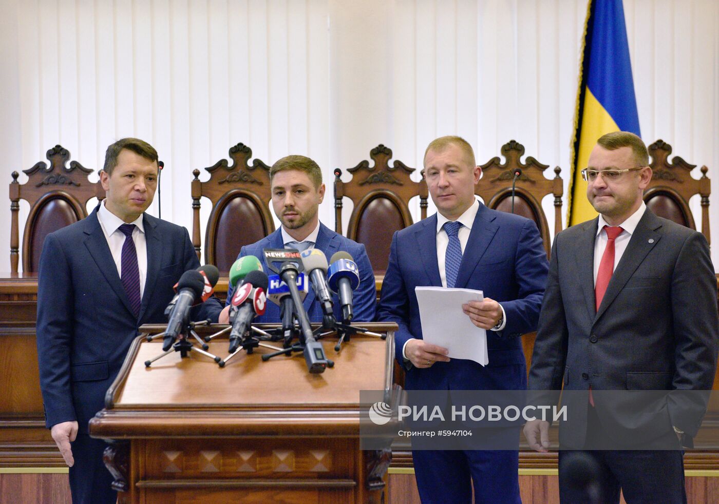 Суд по делу экс-президента Украины В. Януковича