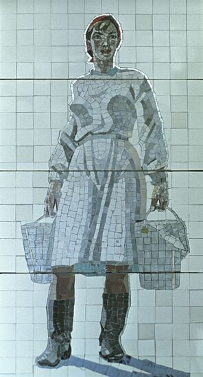 Мозаика "Доярка" по эскизам А.Дейнеки