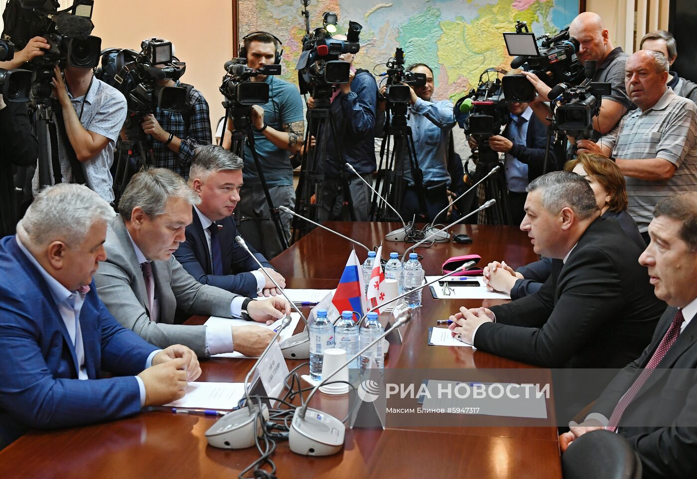 Встреча депутатов Госдумы РФ с делегацией из Грузии 