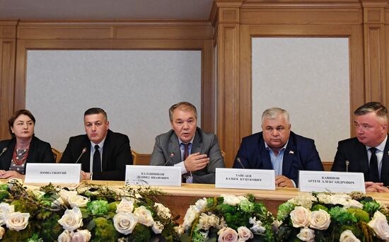 Встреча депутатов Госдумы РФ с делегацией из Грузии 