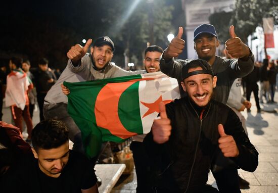 Болельщики сборной Алжира устроили беспорядки в центре Парижа 