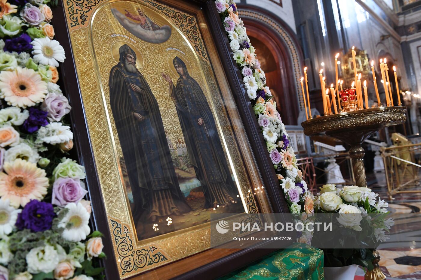 Поклонение мощам святых Петра и Февронии в Москве