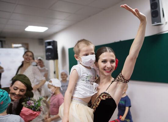 Благотворительный концерт артистов Большого театра НИИ детской онкологии и гематологии 