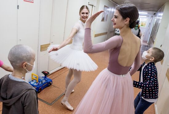 Благотворительный концерт артистов Большого театра НИИ детской онкологии и гематологии 