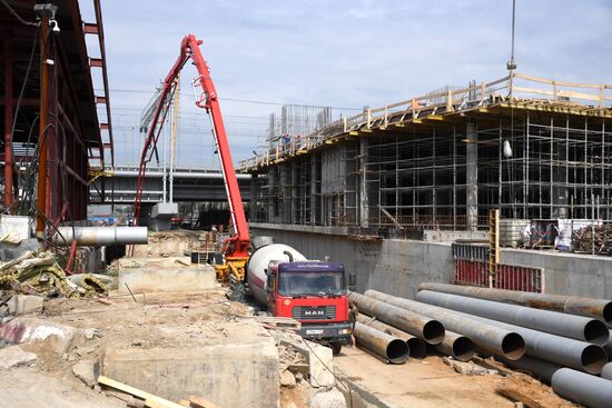 Строительство станции метро "Нижегородская"