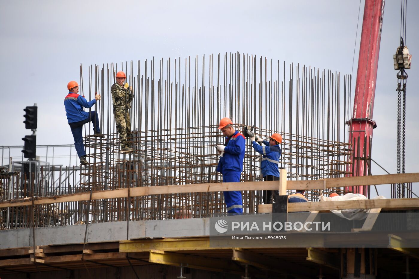 Строительство станции метро "Нижегородская"