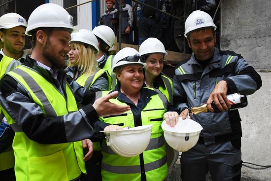 Строительство станции метро "Нижегородская"