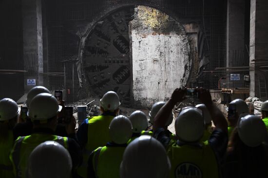 Строительство станции метро "Нижегородская"