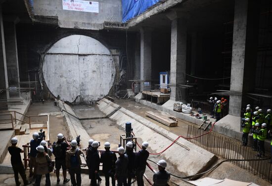 Строительство станции метро "Нижегородская"