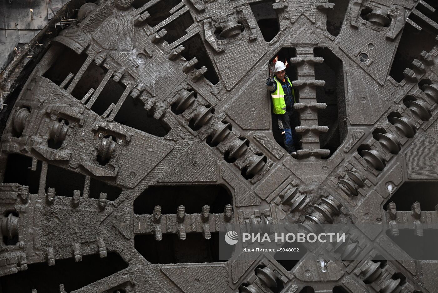 Строительство станции метро "Нижегородская"