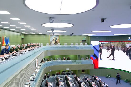 Министр обороны С. Шойгу провел селекторное совещание с руководством ВС РФ