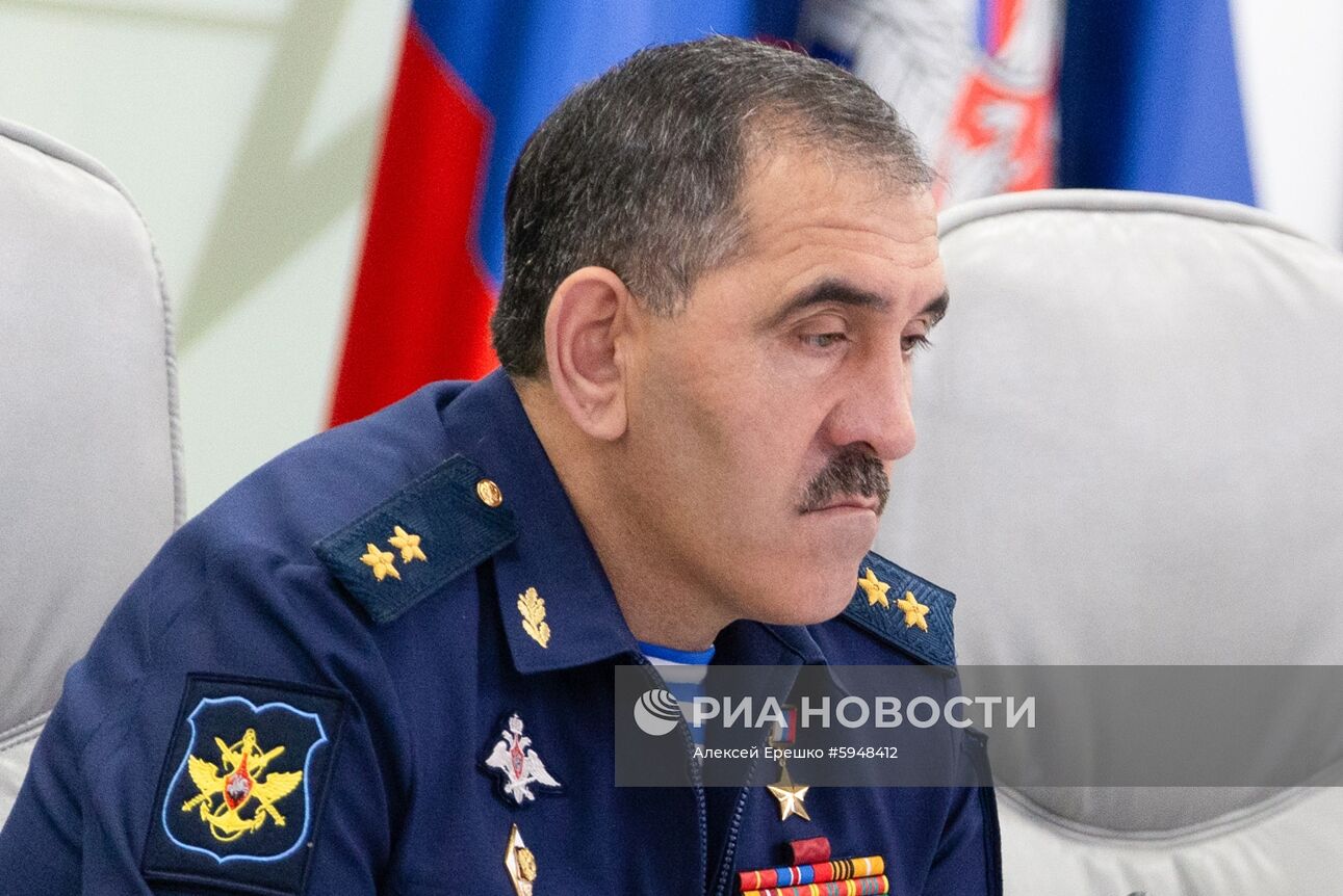 Министр обороны С. Шойгу провел селекторное совещание с руководством ВС РФ