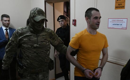 Рассмотрение ходатайства о продлении ареста украинским морякам