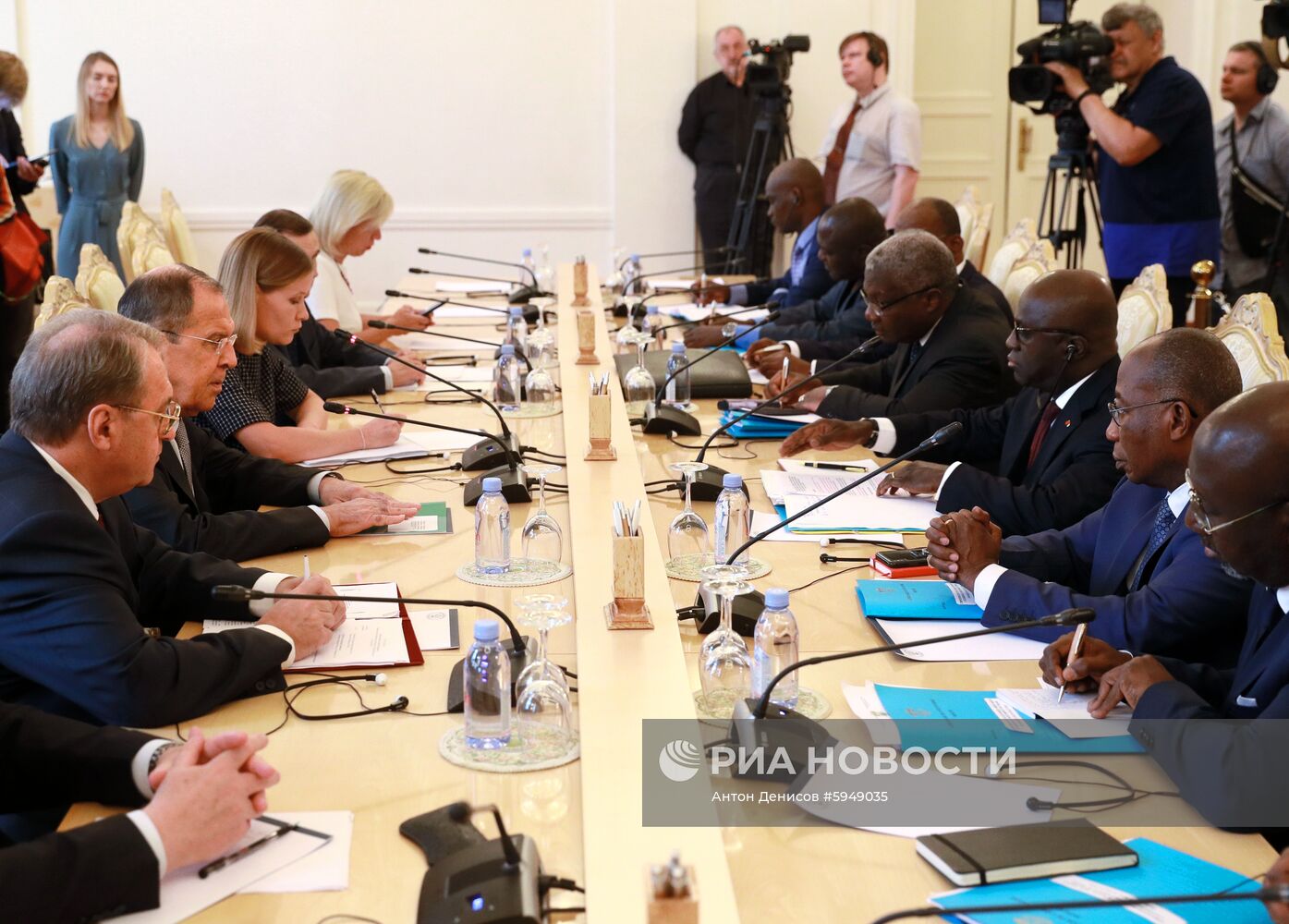 Встреча глав МИД РФ и Кот-д’Ивуара С. Лаврова и М. Амон-Тано