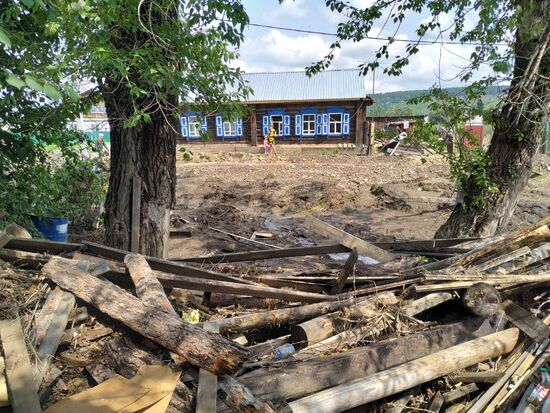 Последствия паводка в Иркутской области