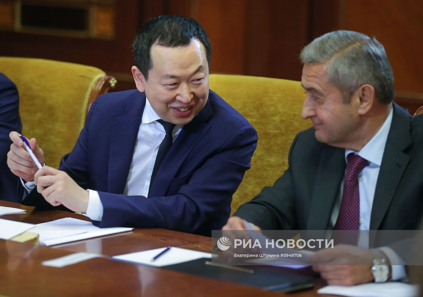 Премьер-министр РФ Д. Медведев провел совещание о внедрении электронного удостоверения личности