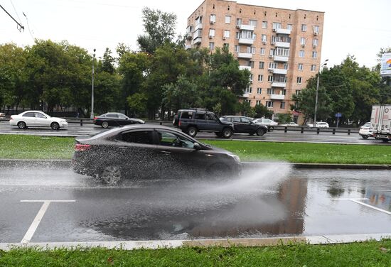 Дождь в Москве