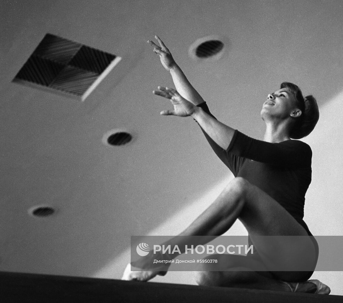 Гимнастка Лариса Латынина