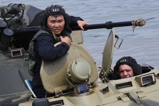 Учения морской пехоты Тихоокеанского флота