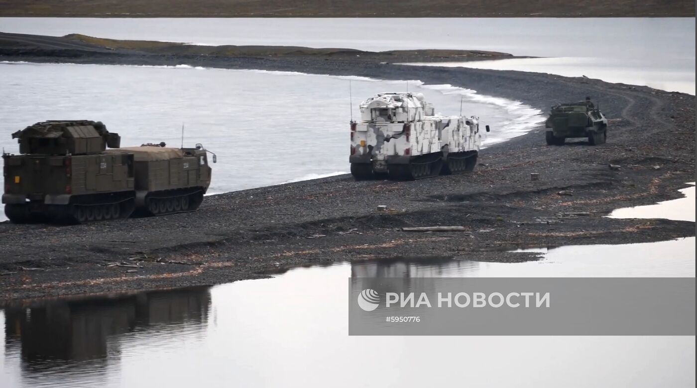 Стрельбы из арктических ЗРК "Тор-М2ДТ" на архипелаге Новая Земля
