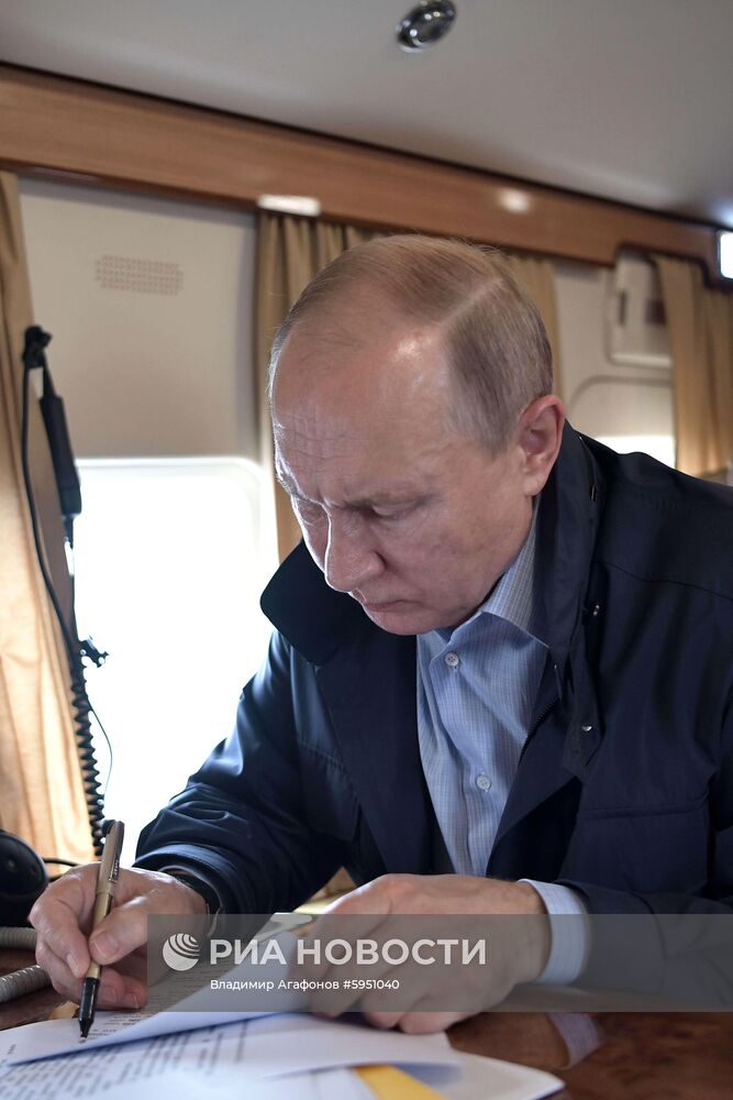 Президент РФ В. Путин посетил Иркутскую область