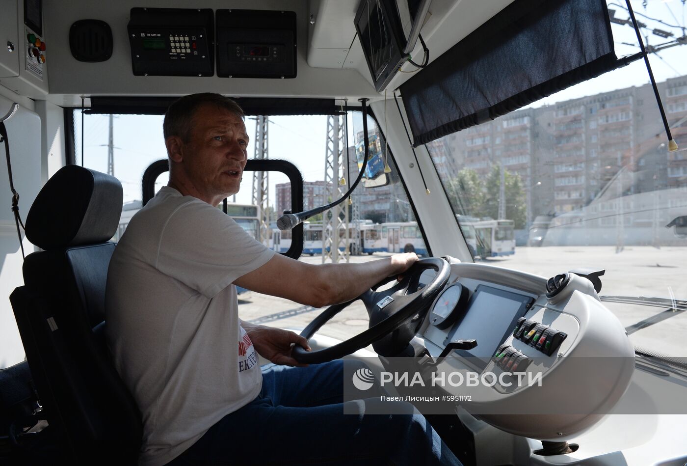 Электробус производства "Белкоммунмаш" вышел на маршрут