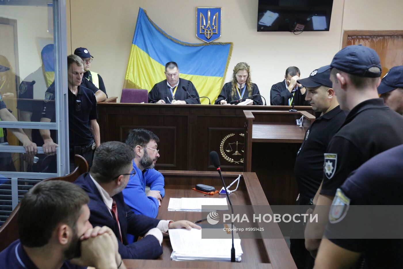Суд по делу журналиста К. Вышинского в Киеве