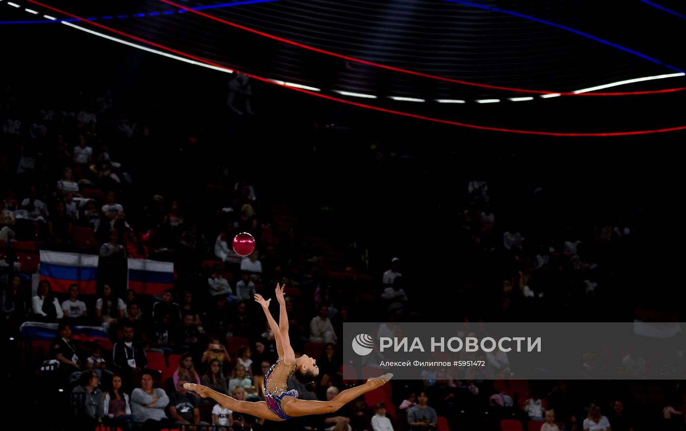 Художественная гимнастика. I чемпионат мира среди юниорок