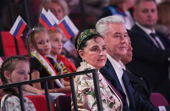 Художественная гимнастика. I чемпионат мира среди юниорок